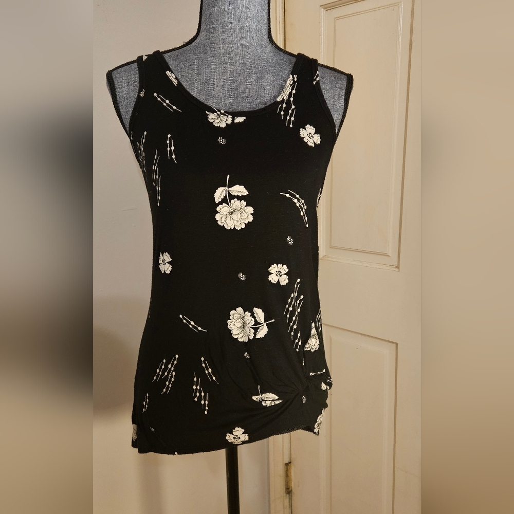 Maurices Black and White Floral Tank Top XS